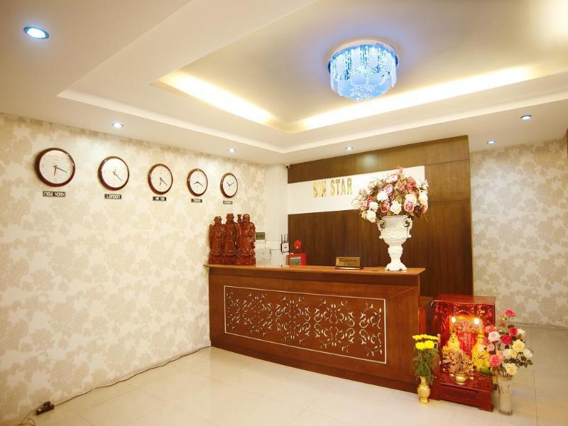 Bin Star Hotel Da Nang Buitenkant foto