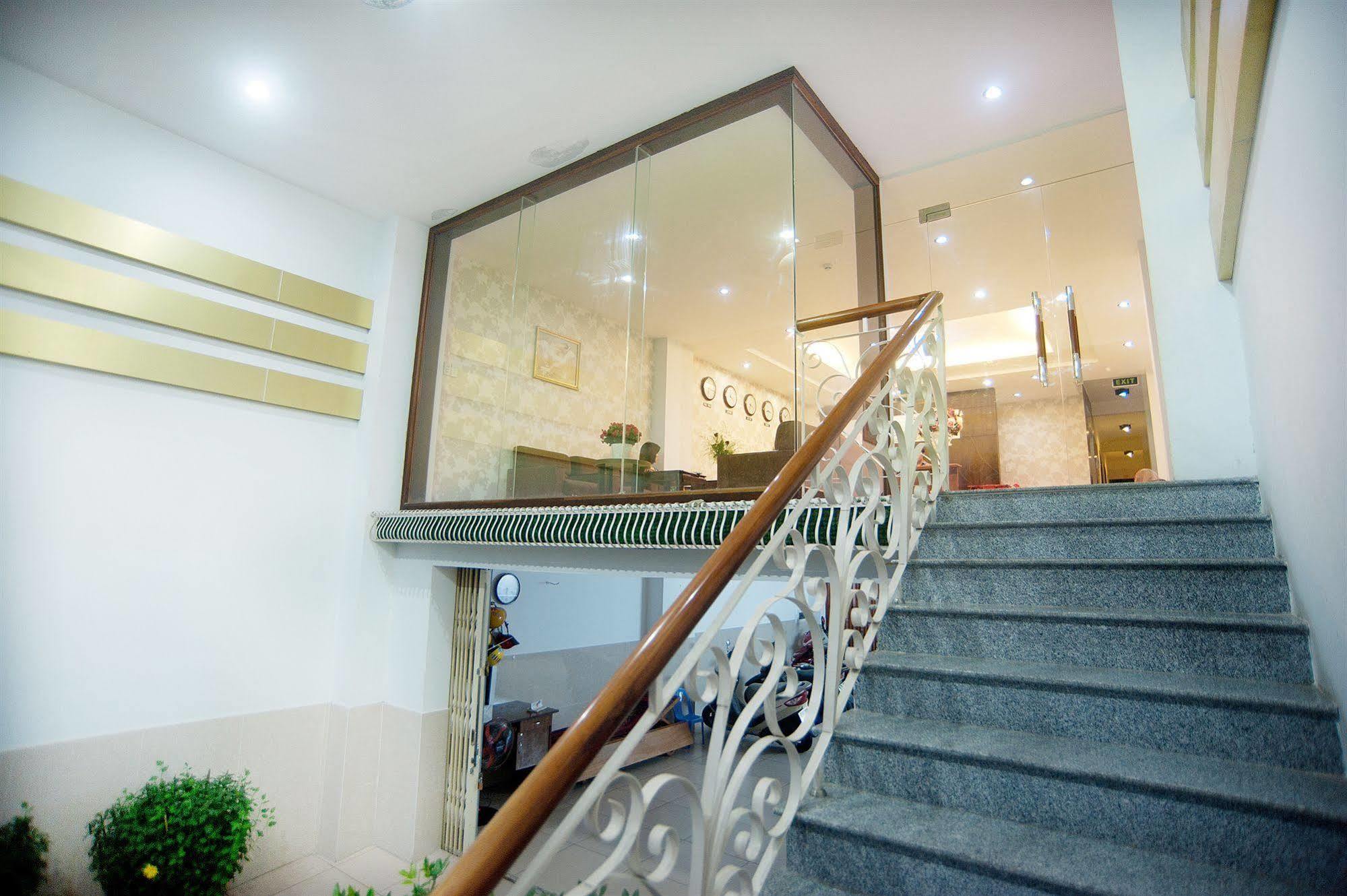 Bin Star Hotel Da Nang Buitenkant foto