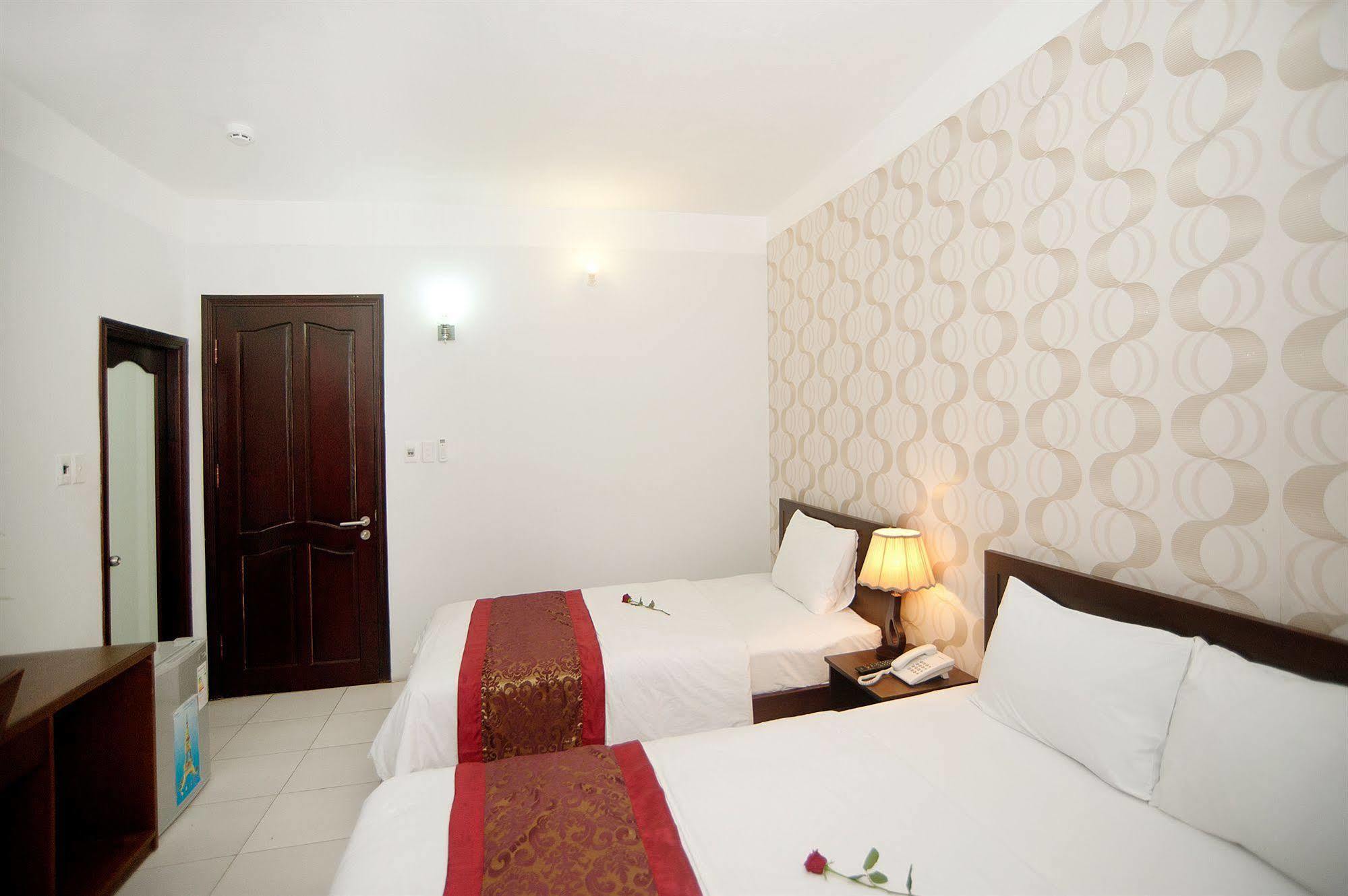 Bin Star Hotel Da Nang Buitenkant foto